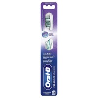 Зубная щетка ORAL-B Pro 3D White Вдосконалене Відбіл. средняя 1 шт
